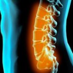 Болит спина при ходьбе и стоянии